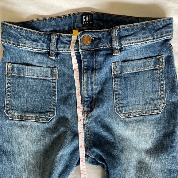 3/$15 GAP stretch high rise flare 16 regular fits like a 14/16 - Picture 2 of 5